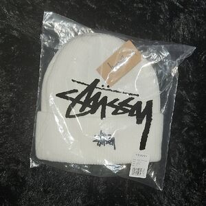 NWT Stussy White Knit Beanie with Black Graphic